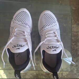 Nike Air Max 270 White/Black AH6789-100 Sz 8.5